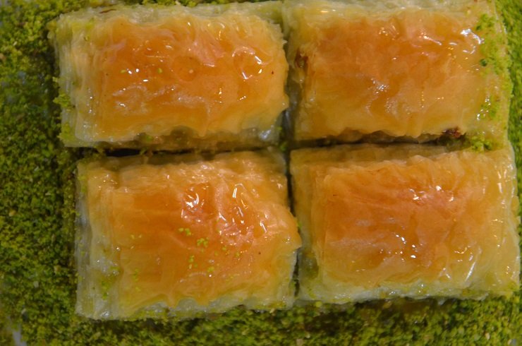 Sade Yağlı Fıstıklı Baklava KĞ