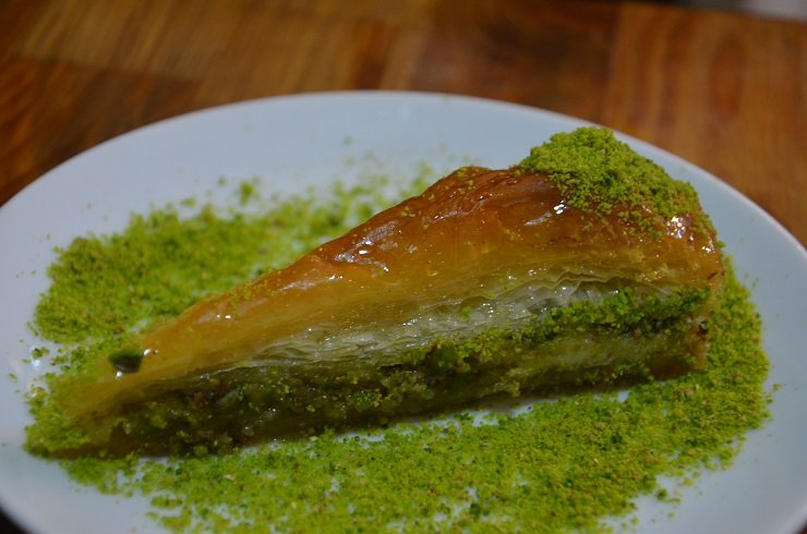 Fıstıklı Havuç Dilim Baklava Kğ